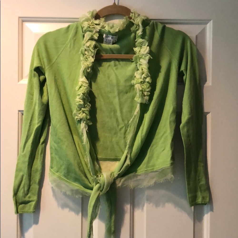 Cache green shrug. Size small